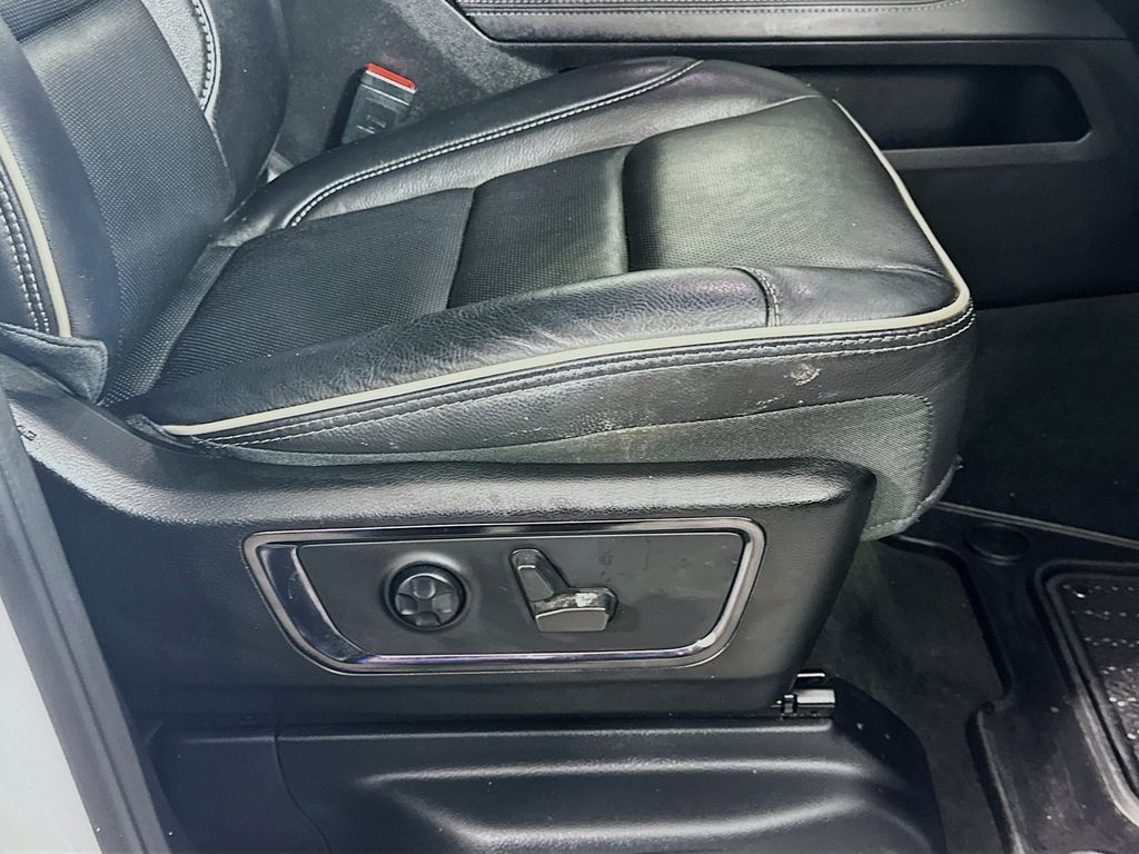 Used 2023 White Ram Limited image 23