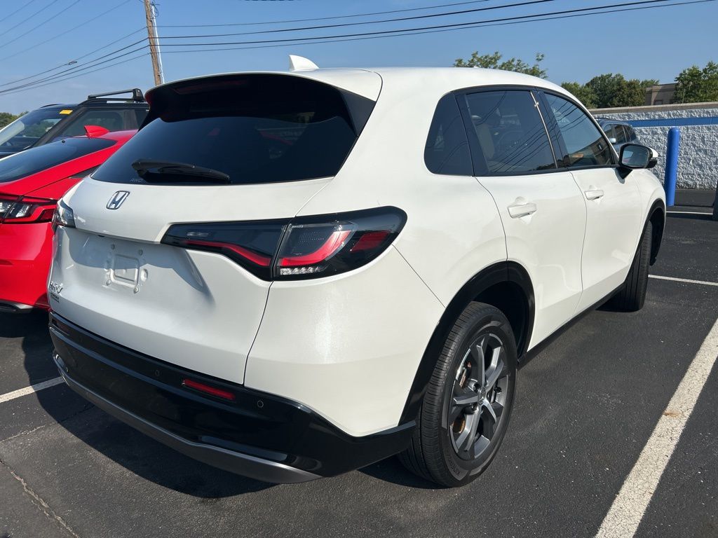 Thumbnail: 2023 Honda HR-V - 3