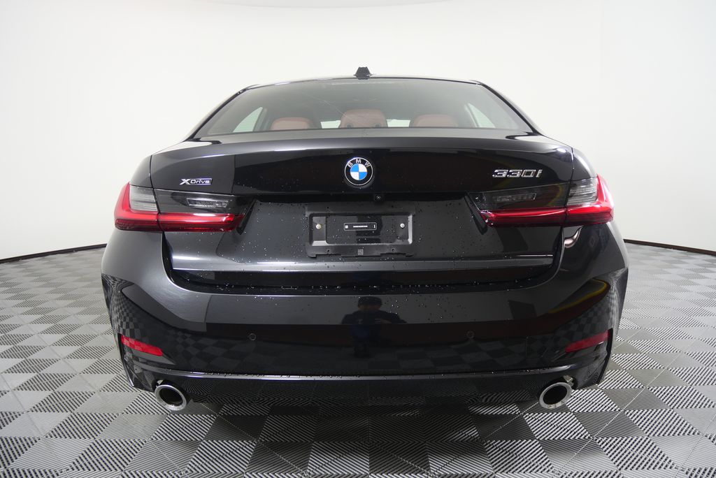 Thumbnail: 2025 BMW 3 Series - 4