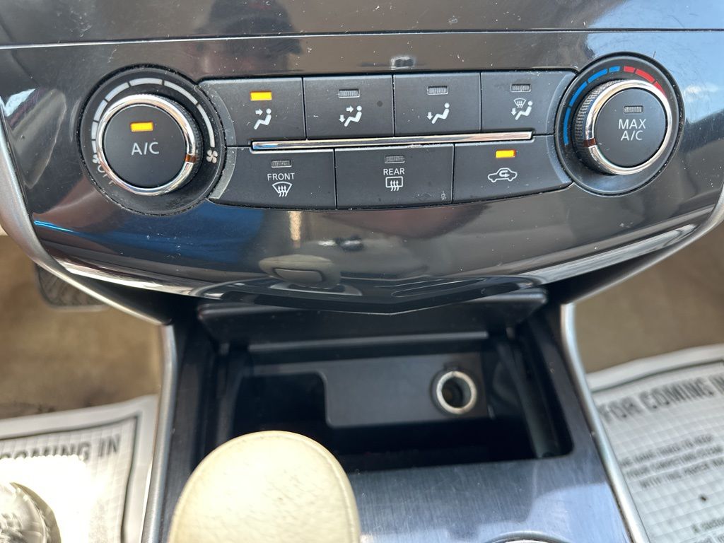 2013 Cayenne Red Metallic Nissan Altima 2.5 S FWD Sedan
