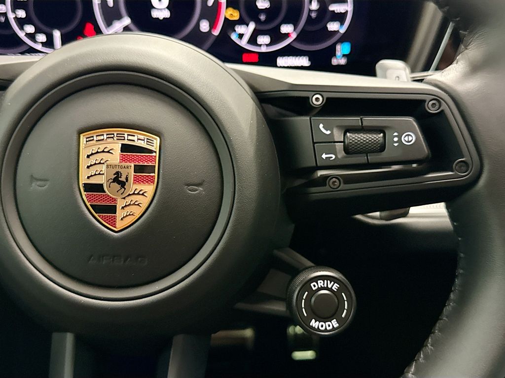 Thumbnail: 2026 Porsche Cayenne - 14