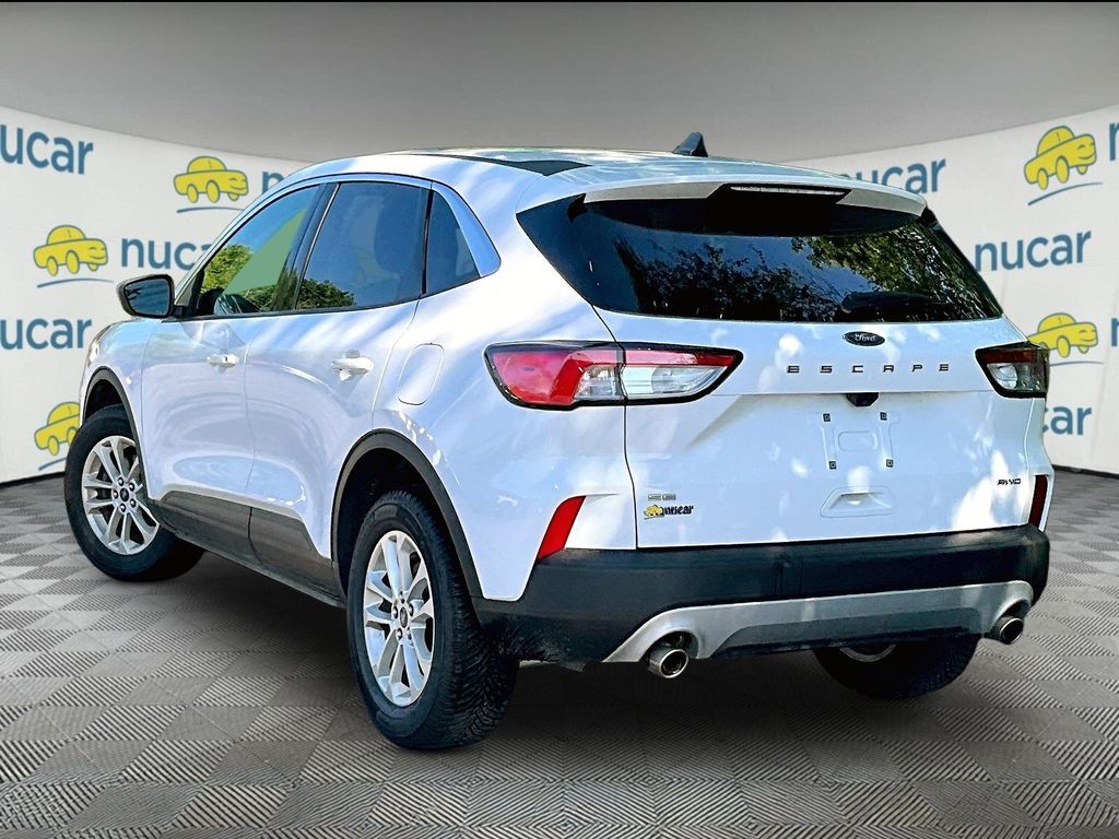 2022 Ford Escape — photo 4