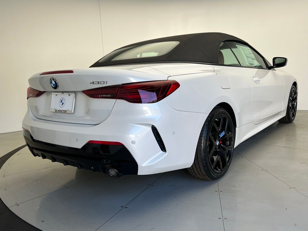 Thumbnail: 2026 BMW 4 Series - 6