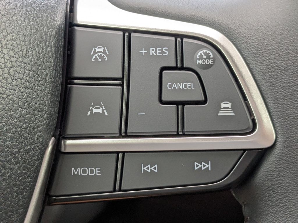 New 2026 Toyota Grand Highlander Hybrid SUV
