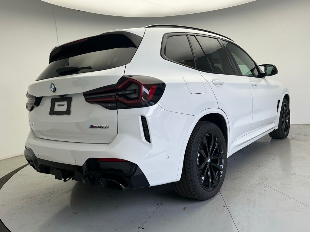 Thumbnail: 2023 BMW X3 - 3