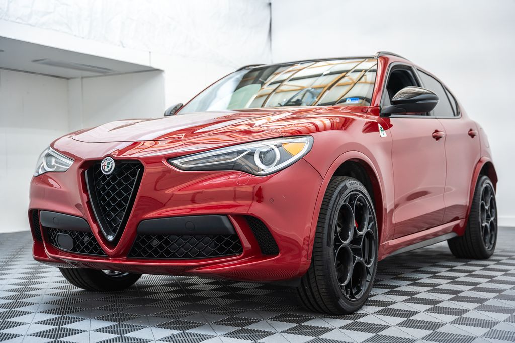 Alfa RomeoStelvio3