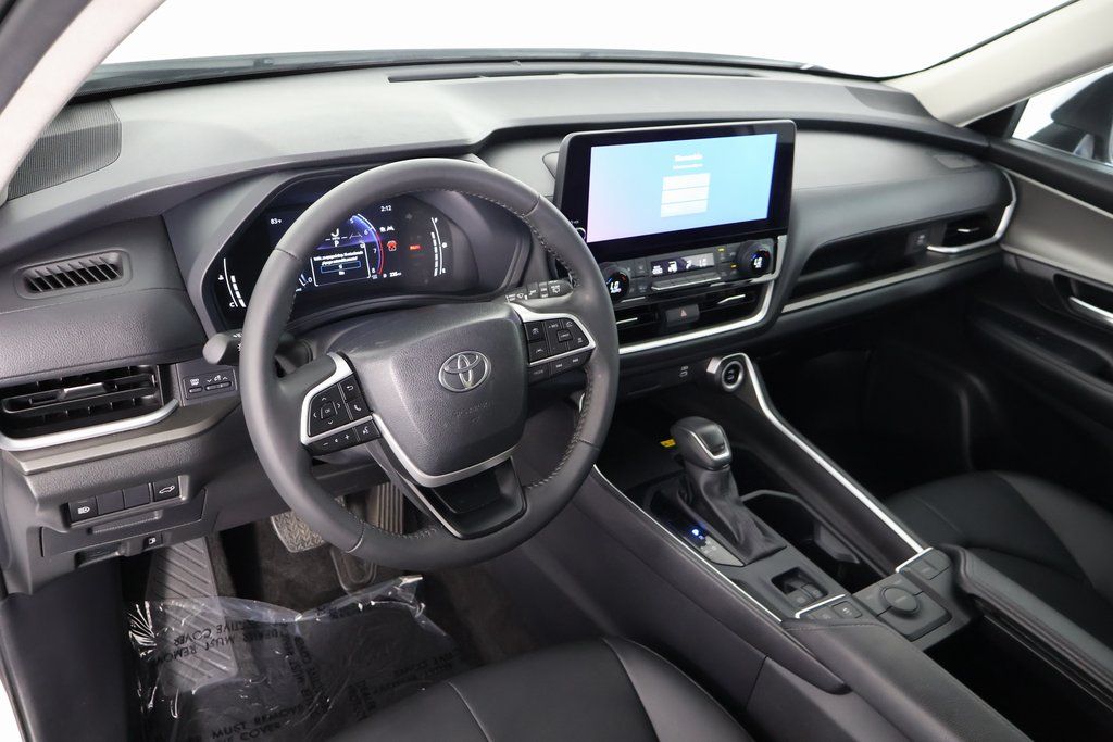 Thumbnail: 2024 Toyota Grand Highlander - 7