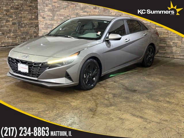 2022 Hyundai Elantra SEL FWD