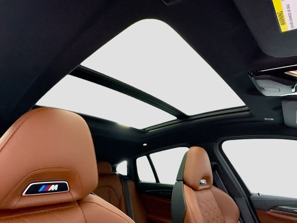 Thumbnail: 2025 BMW X4 - 17