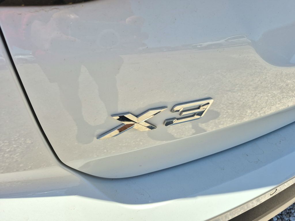 2022 BMW X3 xDrive30i White at Autostrade