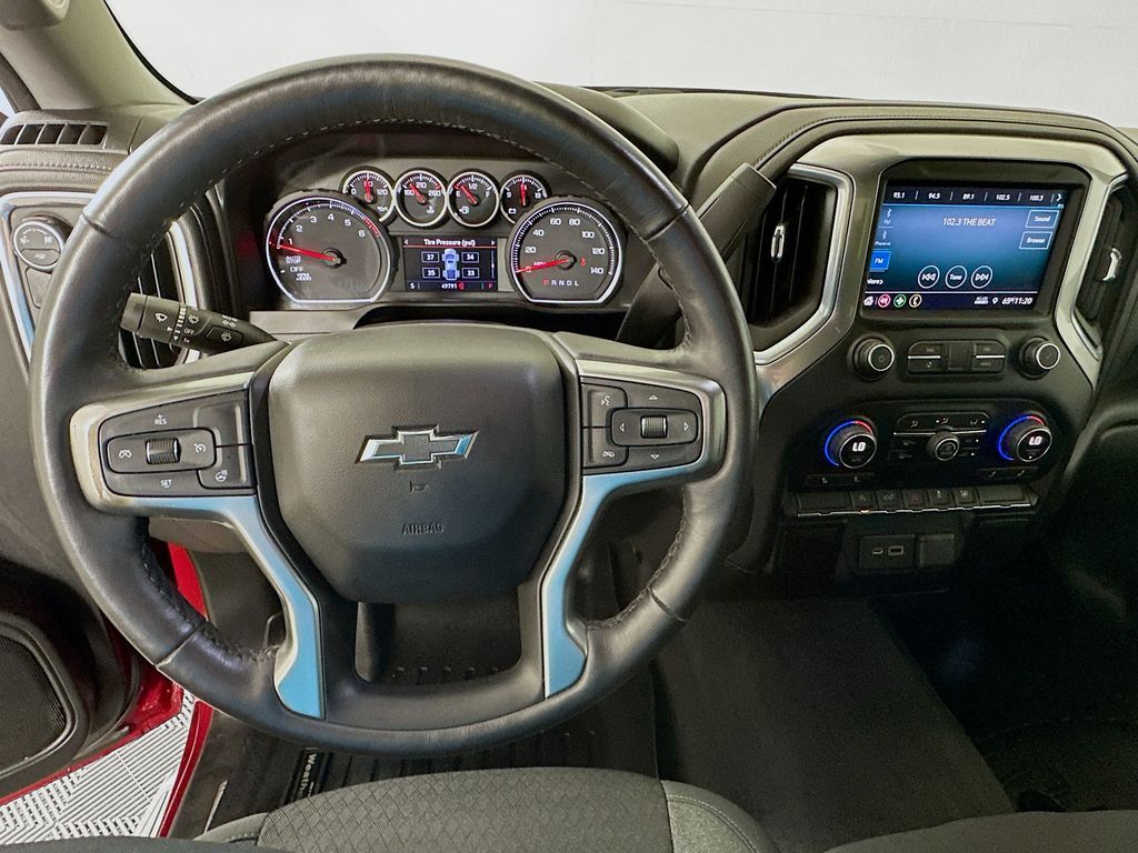 Thumbnail: 2019 Chevrolet Silverado 1500 - 11