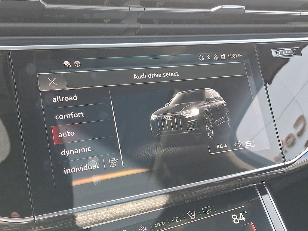 Thumbnail: 2022 Audi Q7 - 25