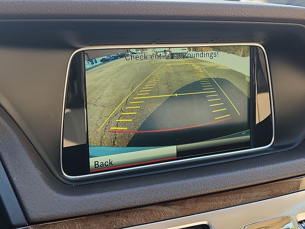 Thumbnail: 2015 Mercedes-Benz E-Class - 20