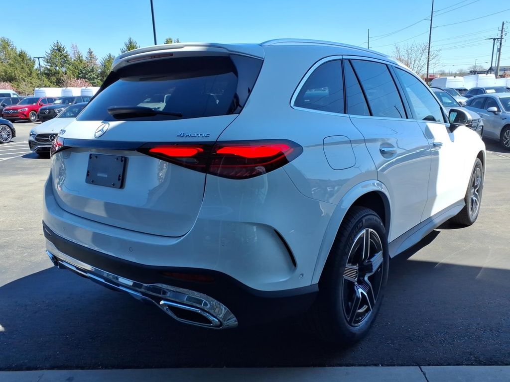 New 2026 White Mercedes-Benz GLC 300 image 6