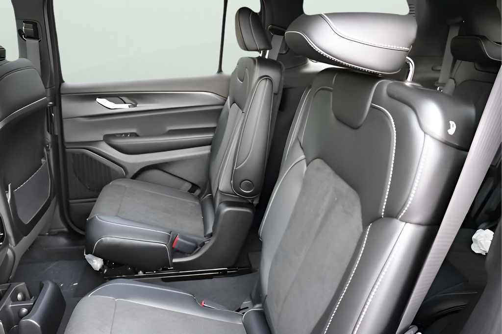 New Car 2025 Jeep Grand Cherokee L  Altitude X For Sale Under $40,000 In Austin, Texas