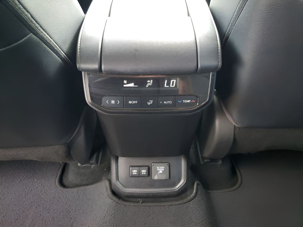 Used Car 2020 Toyota Highlander Hybrid  Limited For Sale Under $25,000 In Austin, Texas