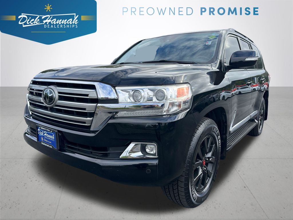 2016 Toyota Land Cruiser Base