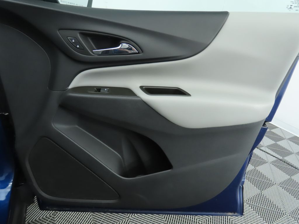 Thumbnail: 2023 Chevrolet Equinox - 25