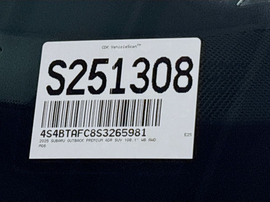 2025 Subaru Outback Premium