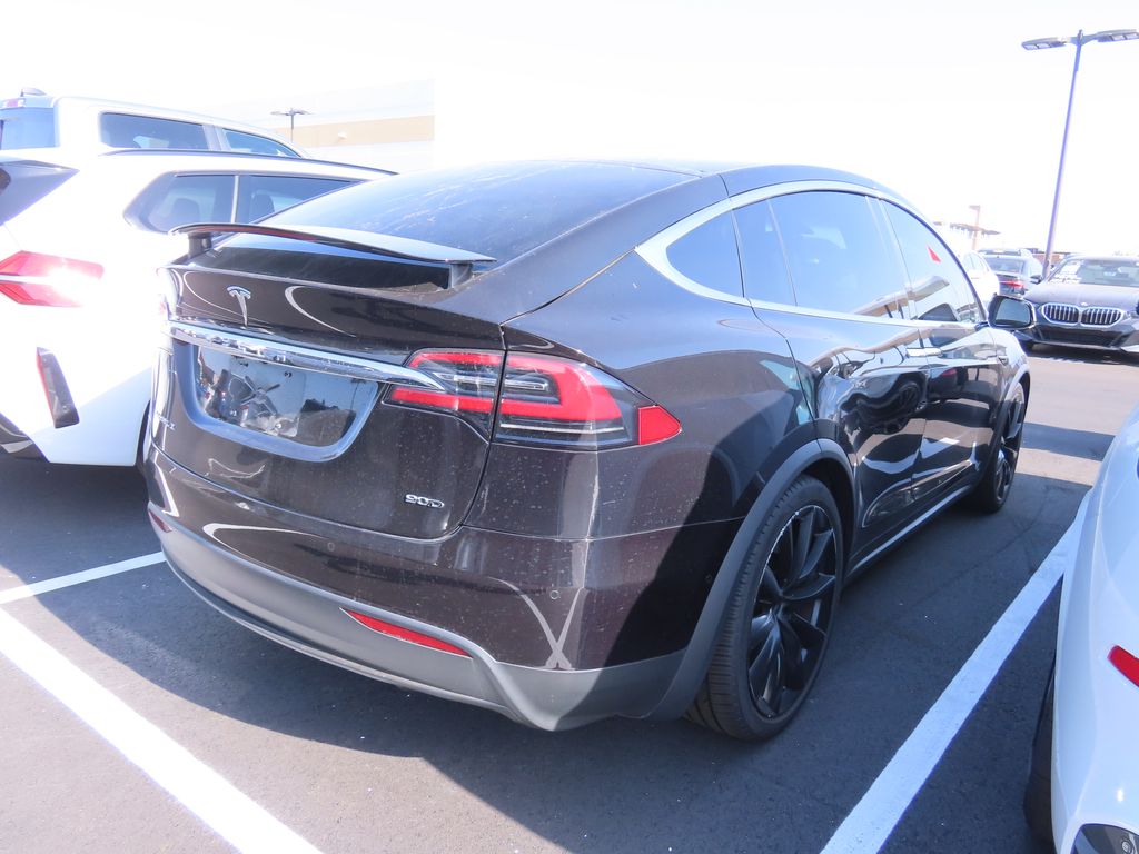 Thumbnail: 2017 Tesla Model X - 3