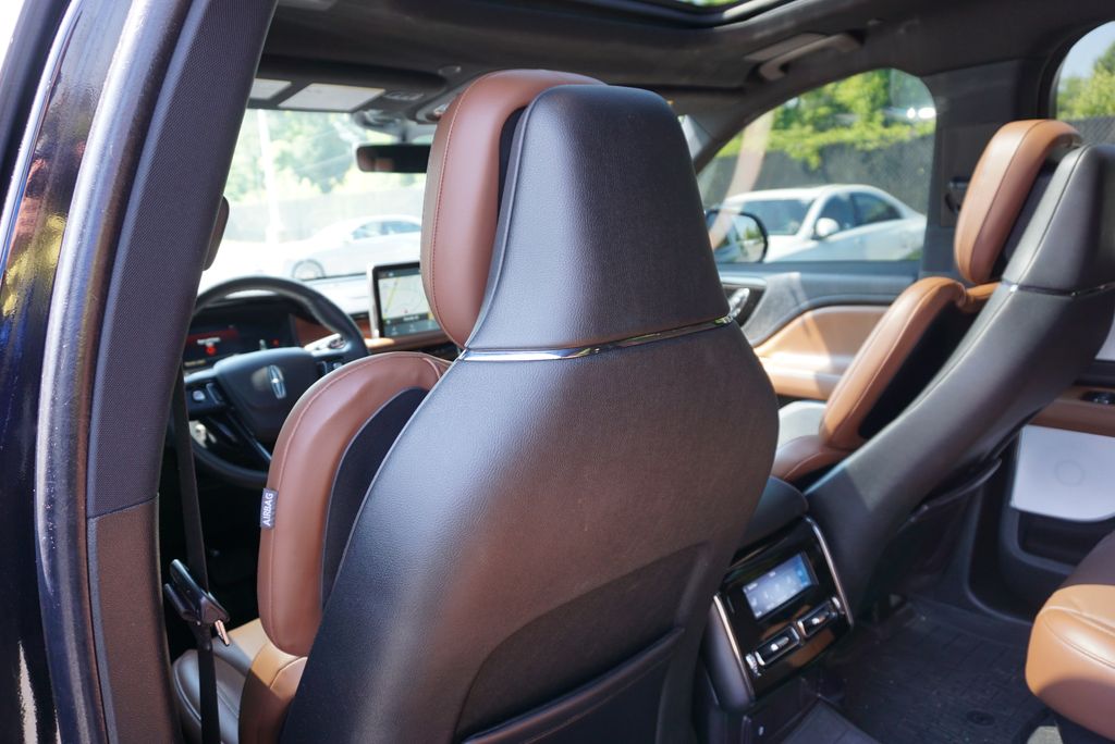 Thumbnail: 2024 Lincoln Aviator - 12
