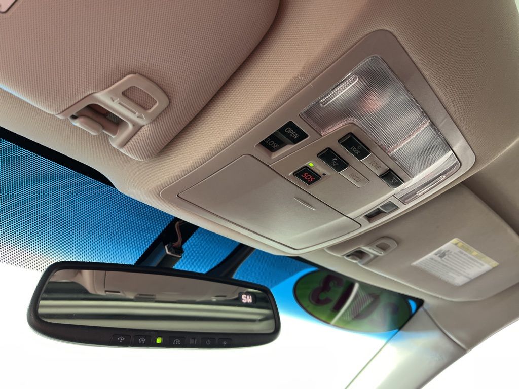 Thumbnail: 2013 Toyota Avalon - 29