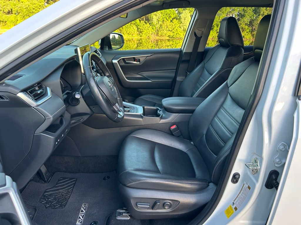 Thumbnail: 2023 Toyota RAV4 - 14