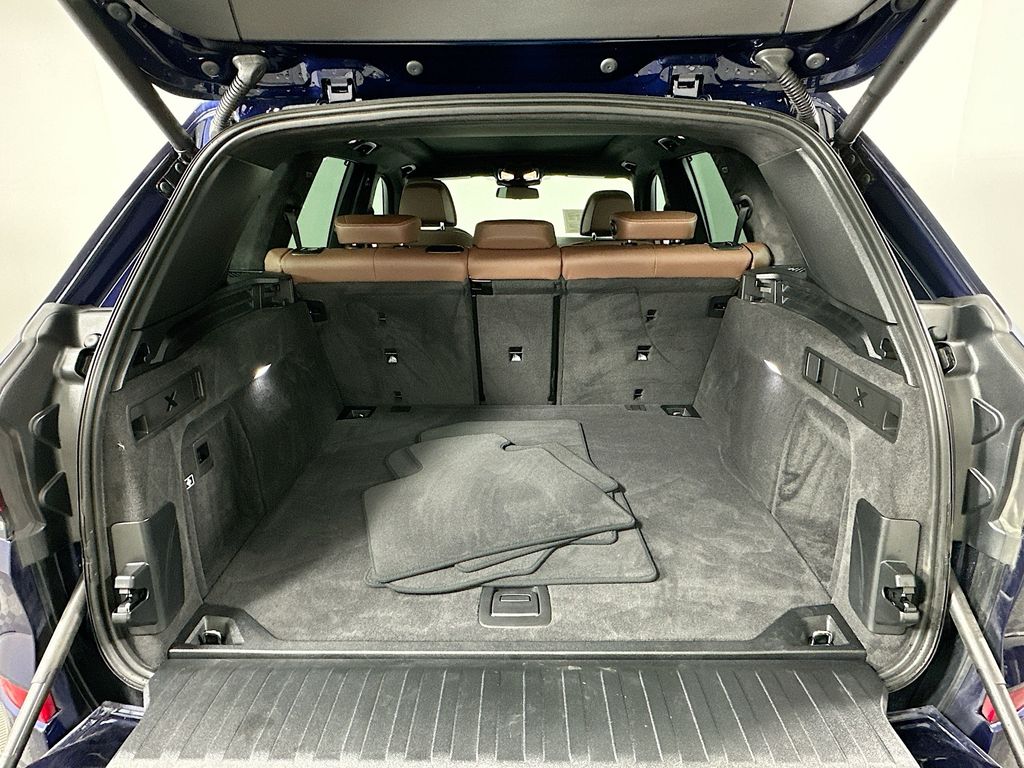 Thumbnail: 2025 BMW X5 - 27