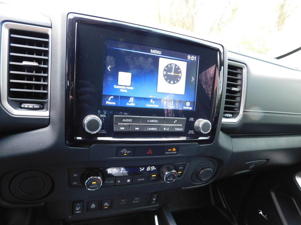 Thumbnail: 2023 Nissan Frontier - 7