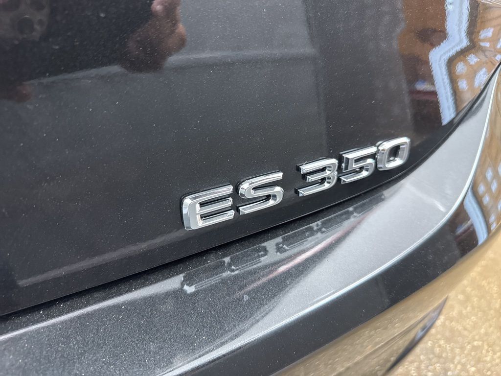 2025 Lexus ES 350 photo 20