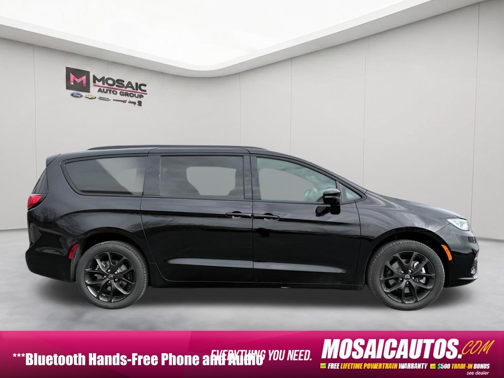 2026 Chrysler Pacifica