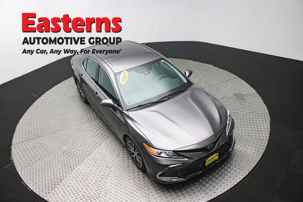 Used 2023 Silver Toyota XLE image 3