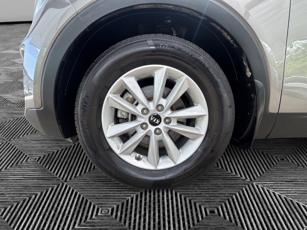 Used Car 2019 Kia Sorento  Lx For Sale Under $12,000 In Round Rock, Texas