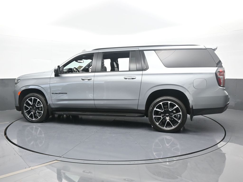 Used 2024 Chevrolet Suburban RST with VIN 1GNSCEKT7RR236066 for sale in Miami, FL