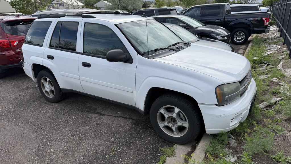 Summit White 2006 Chevrolet Trailblazer LS 4WD SUV / Crossover Four-Wheel Drive 4-Speed Automatic Overdrive