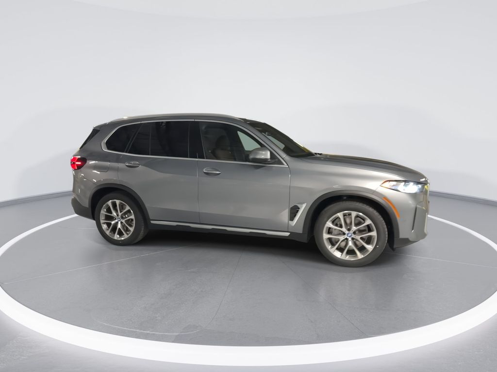 2025 BMW X5 xDrive50e 9