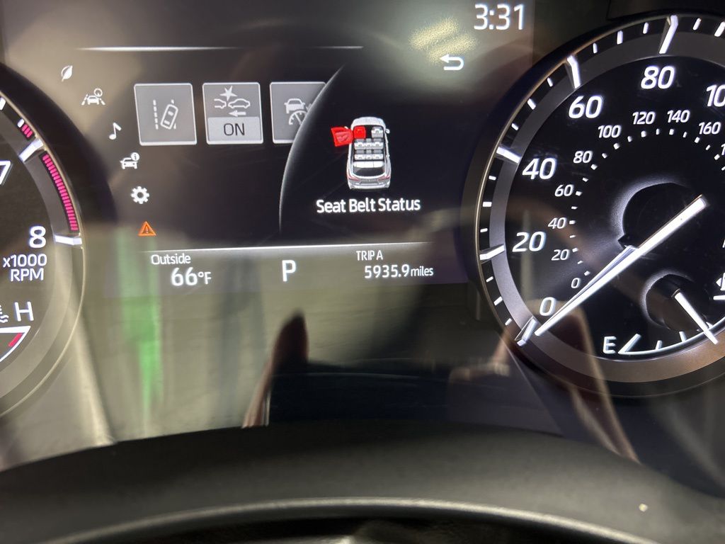 used 2021 Toyota Highlander car, priced at $34,908