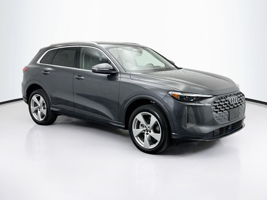 Thumbnail: 2025 Audi Q5 - 3