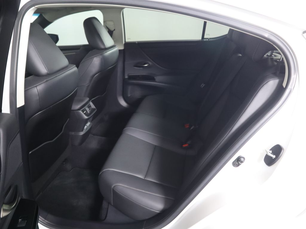 Thumbnail: 2023 Lexus ES - 21