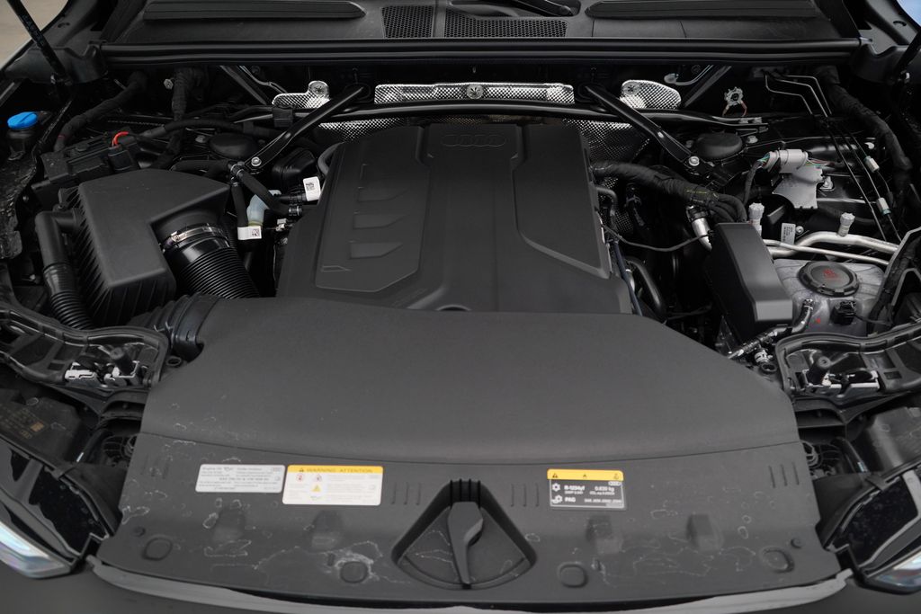 Thumbnail: 2025 Audi Q5 - 12