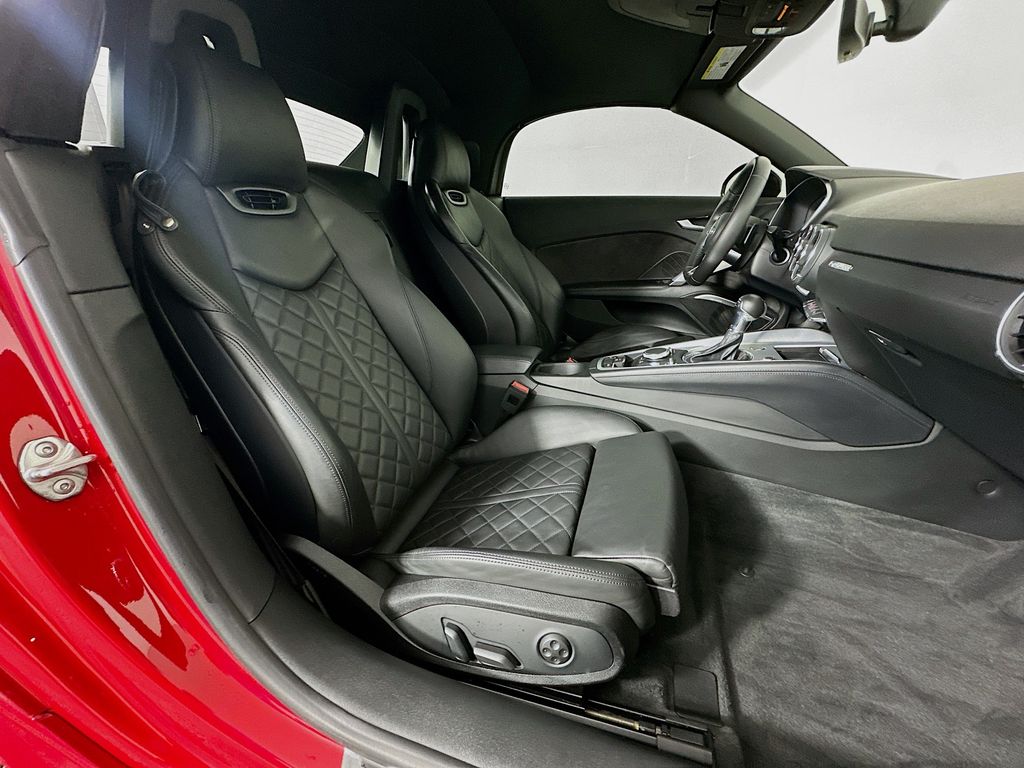 Thumbnail: 2017 Audi TT - 25