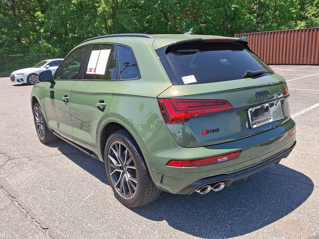 Thumbnail: 2024 Audi SQ5 - 4