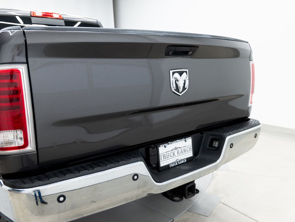 2018 Granite Crystal Metallic Clearcoat Ram 2500 Laramie 4X4 Truck