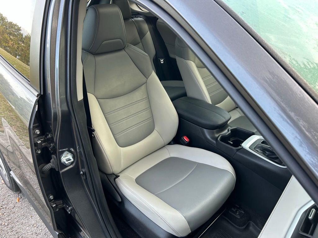 Thumbnail: 2023 Toyota RAV4 - 15