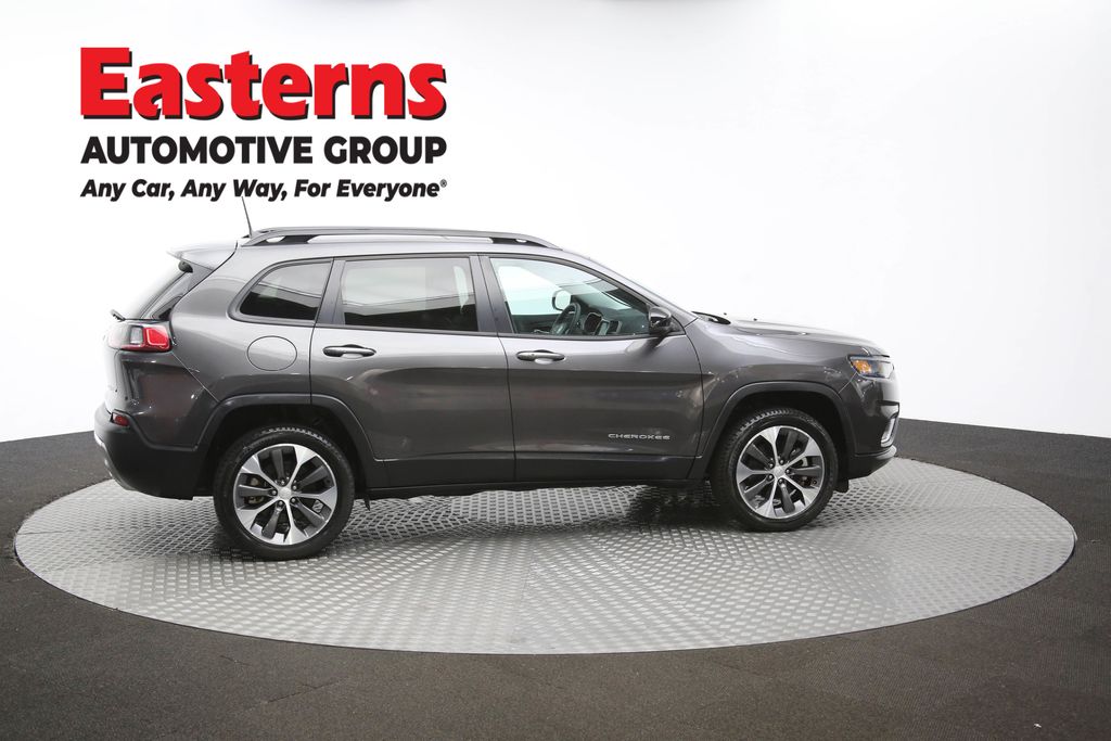 Used 2022 Gray Jeep Limited image 45