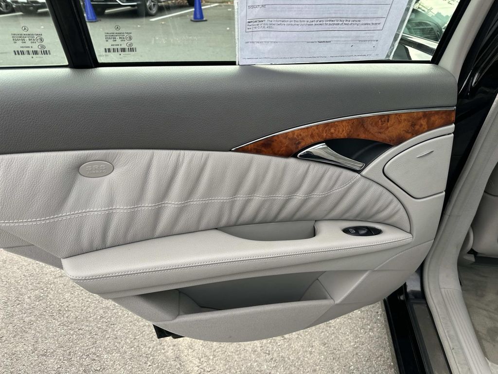 Thumbnail: 2006 Mercedes-Benz E-Class - 30