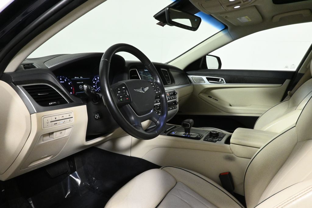 Thumbnail: 2019 Genesis G80 - 15