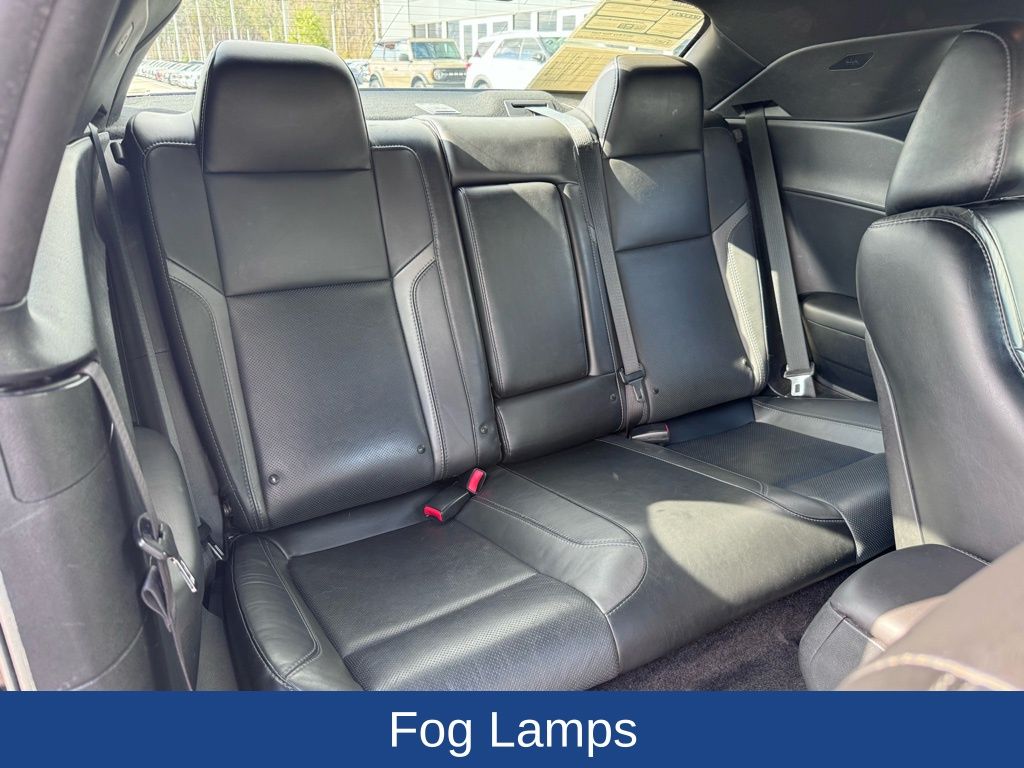 2017 Dodge Challenger SXT Plus