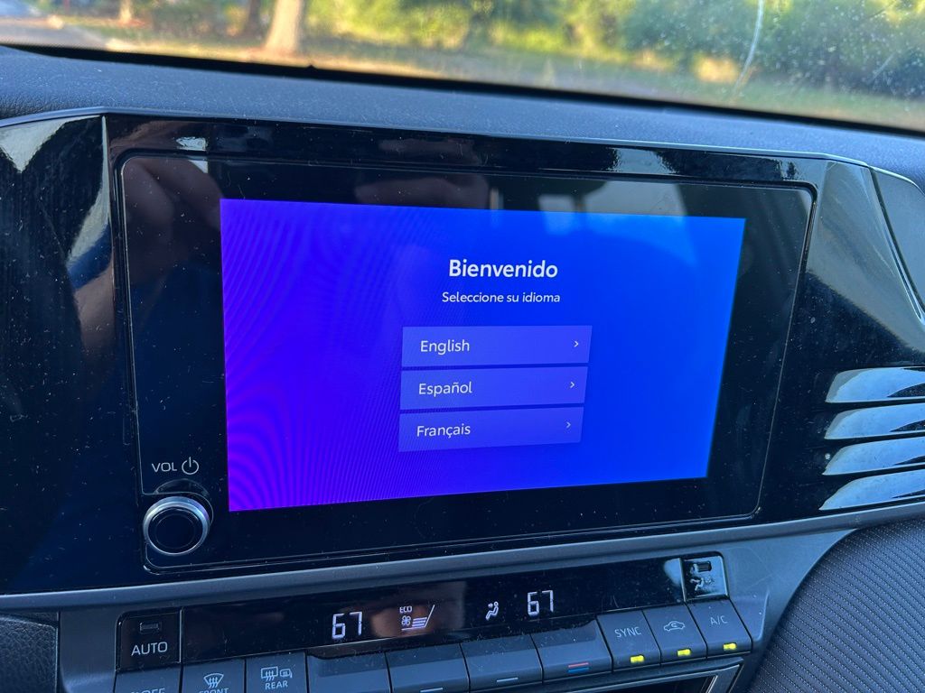 Thumbnail: 2025 Toyota Camry - 23