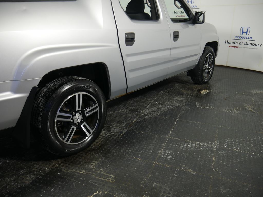 Thumbnail: 2013 Honda Ridgeline - 4